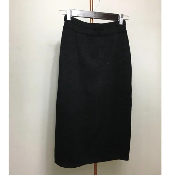 Vintage - Black Knit Midi Skirt - Picture 4 of 8